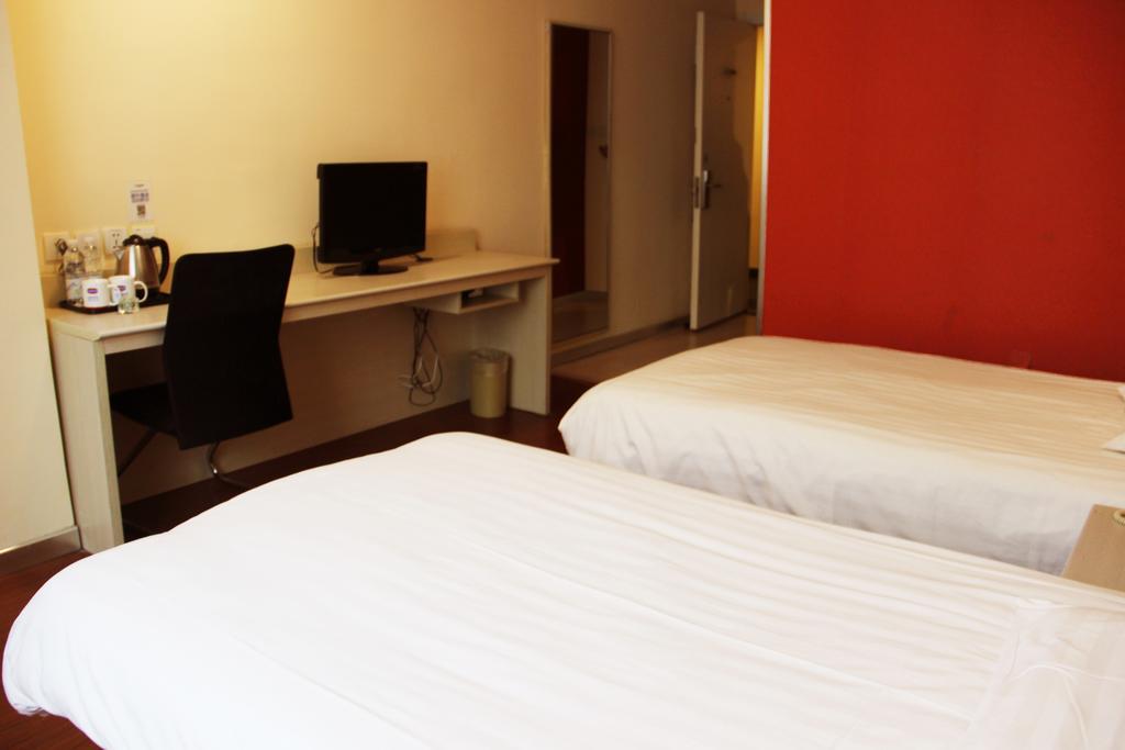 Hanting Hotel Baoji Gaoxin South Railway Station Branch Quarto foto